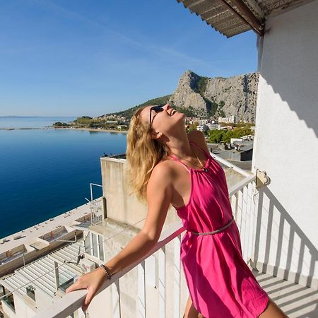 Sunny Apartment Omiš Dış mekan fotoğraf